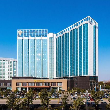 Empark Grand Hotel Kunming Exteriör bild