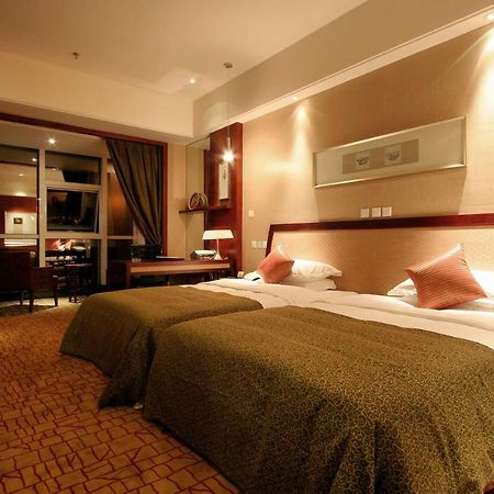 Empark Grand Hotel Kunming Exteriör bild